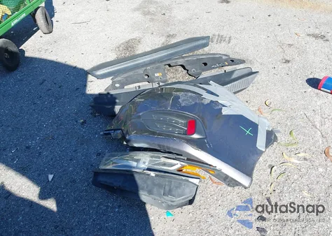 2016 Ford Taurus Limited z USA, uszkodzony, nr VIN 1FAHP2F82GG120154